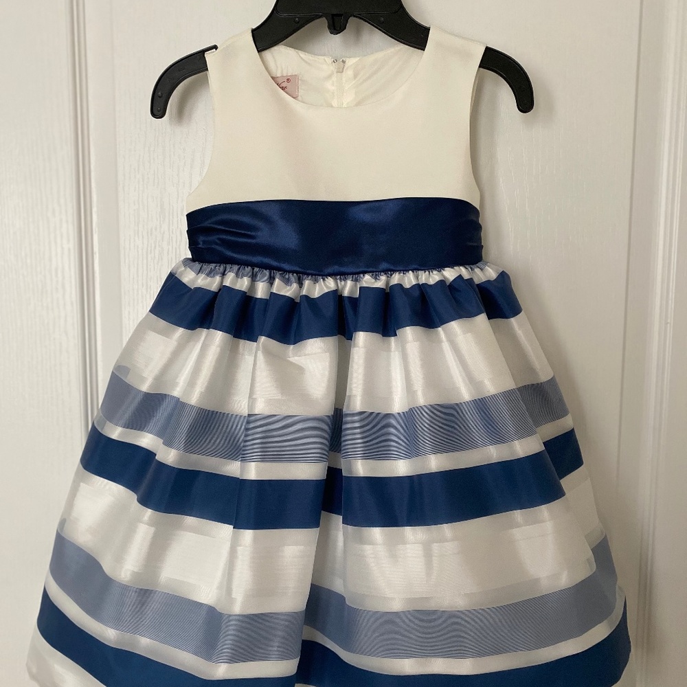 Holiday dress